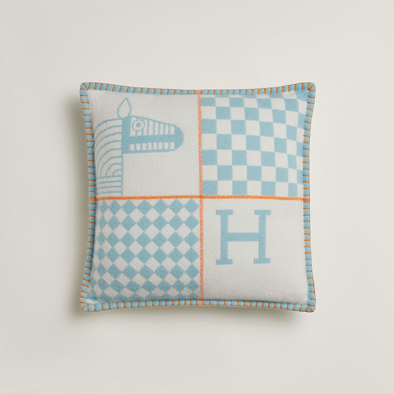 Avalon Animaux Nattes pillow - Blue | Hermès Canada